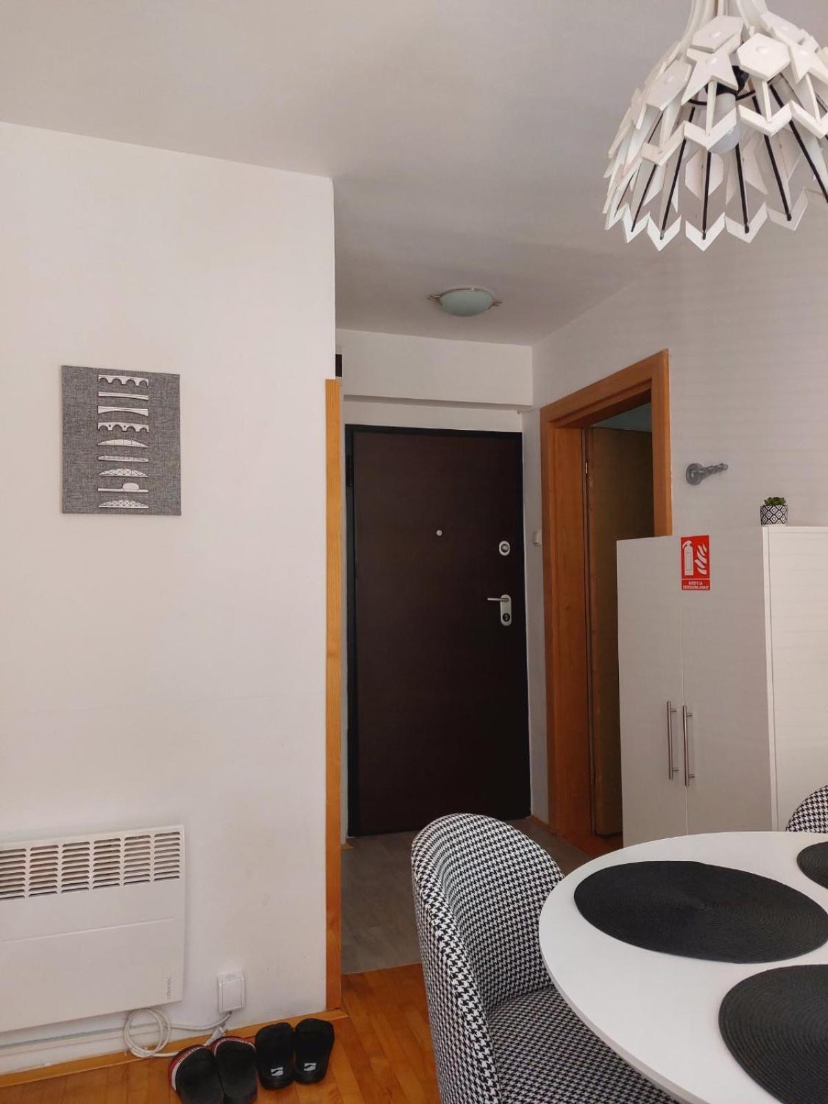 Apartman Rejna SJJ Esterno foto